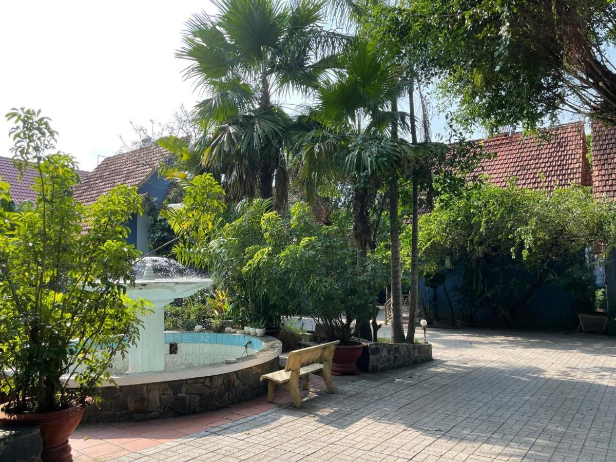 Song Tra Hotel Thu Dau Mot Extérieur photo