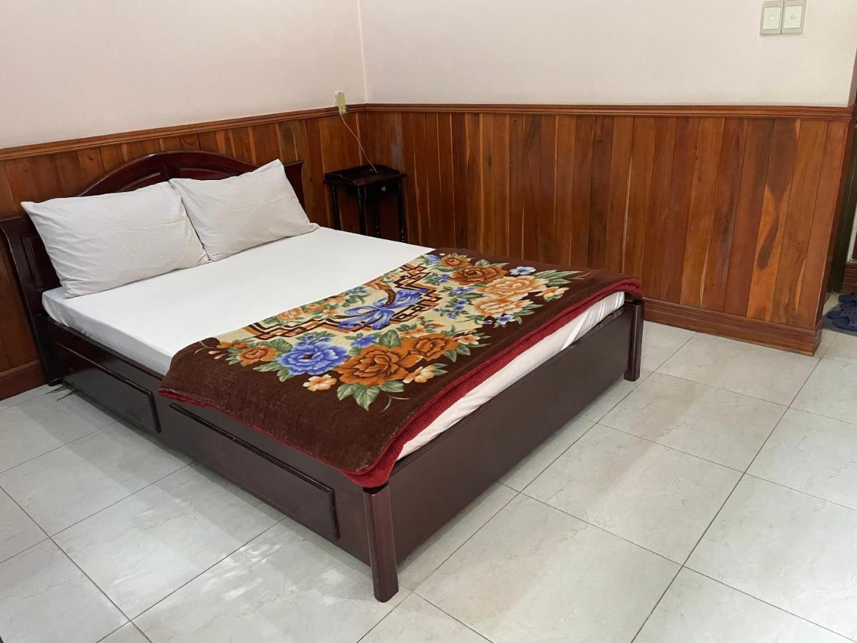 Song Tra Hotel Thu Dau Mot Extérieur photo